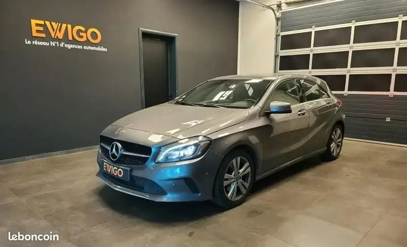 Gris Utilisé 2017 Mercedes A180 Berline | 15 490 € (Bon prix) - Image 1/4