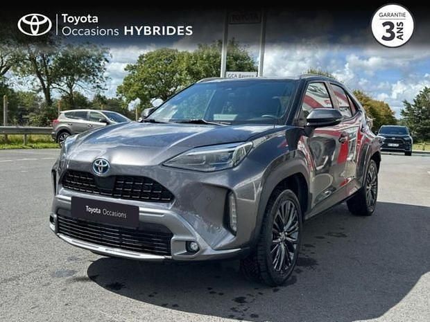 Gris Utilisé 2022 Toyota Yaris Hybrid | 22 990 € (Prix juste) - Image 1/4