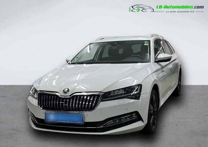 Utilisé 2024 Skoda Superb Break | 39 400 € (Prix juste) - Image 1/4