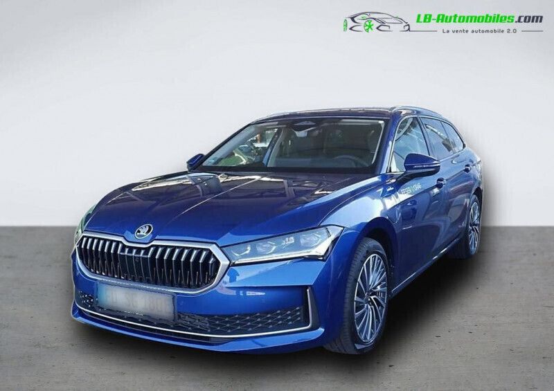 Utilisé 2025 Skoda Superb Break | 59 400 € - Image 1/4