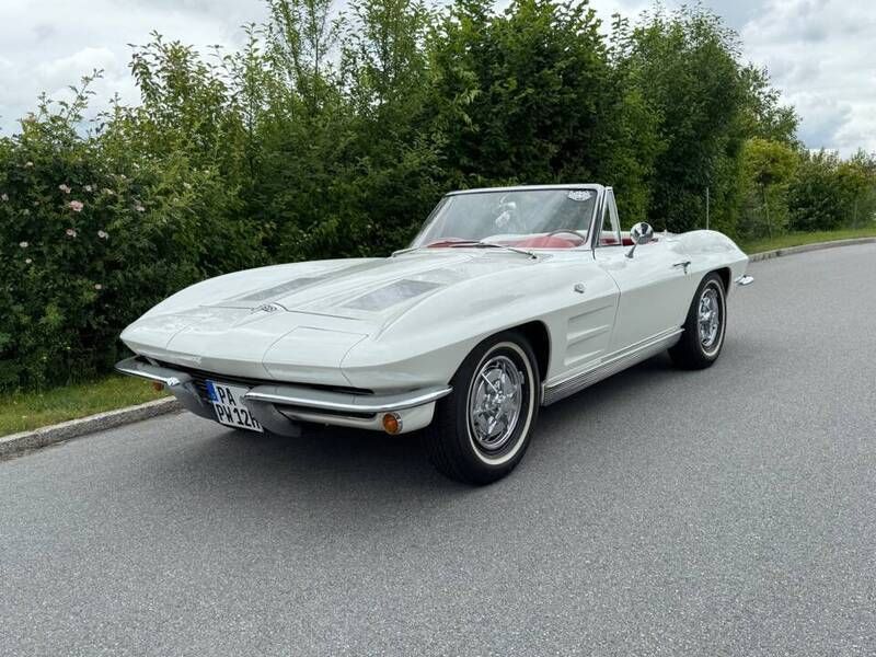 Occasion Chevrolet Corvette Stingray 250 ch (183 kW) 1963 Blanc Cabriolet