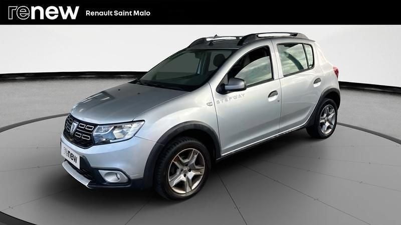 Gris Utilisé 2020 Dacia Sandero Stepway Citadine | 11 890 € (Prix juste) - Image 1/4