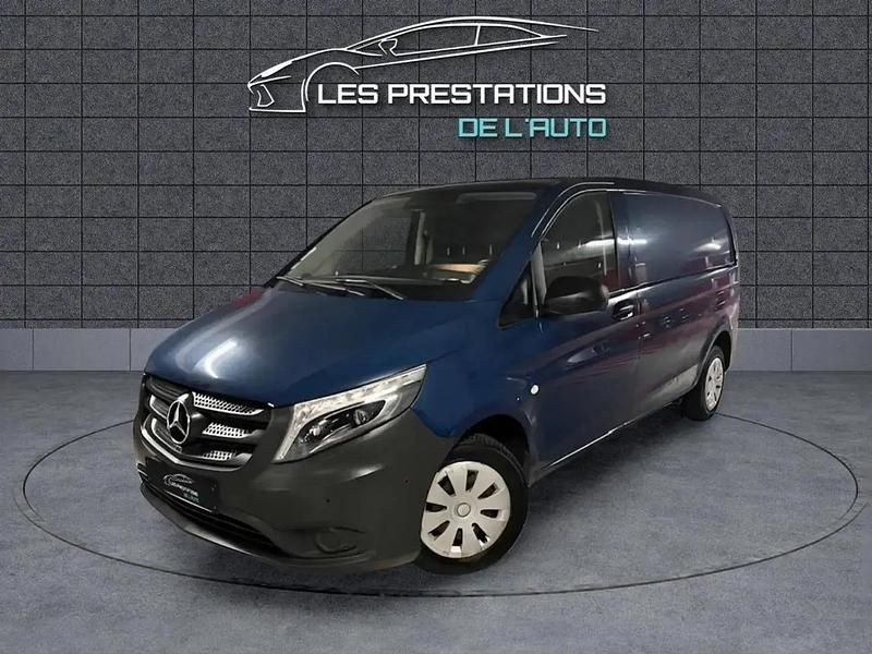 Bleu Utilisé 2017 Mercedes Vito Monospace | 14 990 € (Prix cher) - Image 1/4