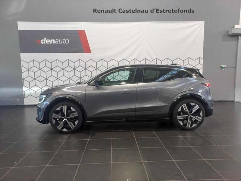 Othercolor Nouvelle 2024 Renault Mégane Iconic Berline | 36 150 € - Image 1/3