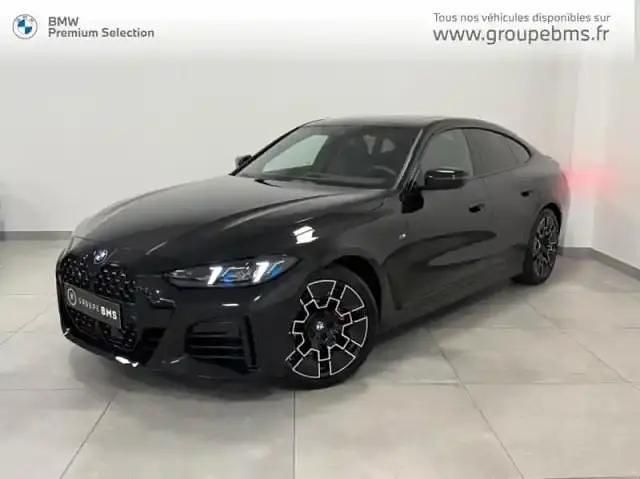Saphirschwarz métallisé Utilisé 2025 BMW 430 M Sport Coupé | 77 900 € - Image 1/4