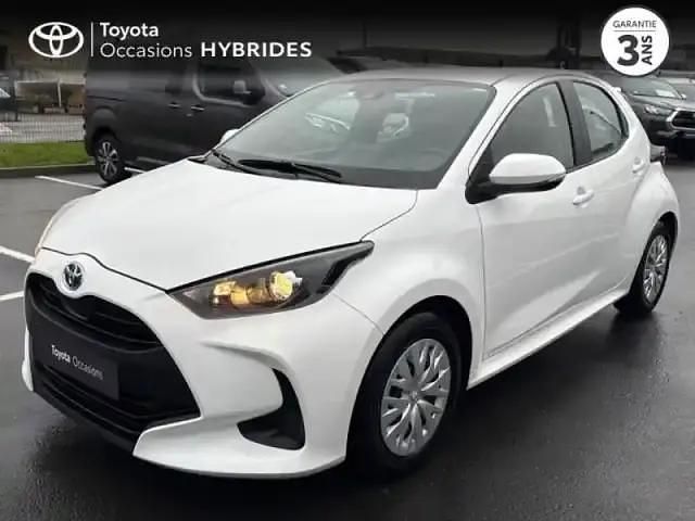 Occasion Toyota Yaris Hybrid 116 ch (85 kW) 2023 Blanc Berline