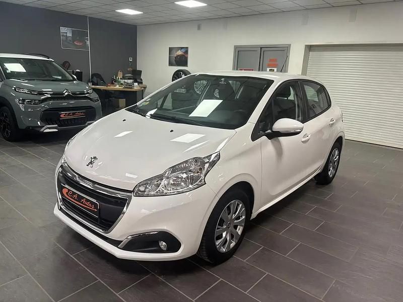 Blanc Occasion 2019 Peugeot 208 Active Citadine | 8 990 € - Image 1/4