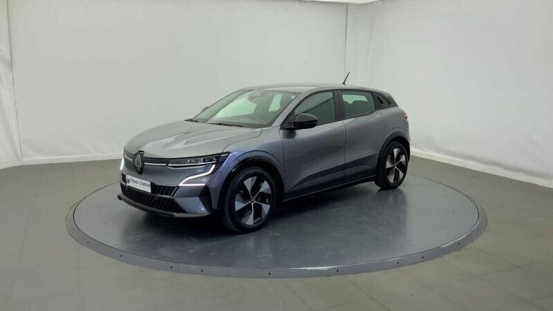 Gris Utilisé 2022 Renault Mégane Evolution Berline | 23 443 € (Prix juste) - Image 1/4