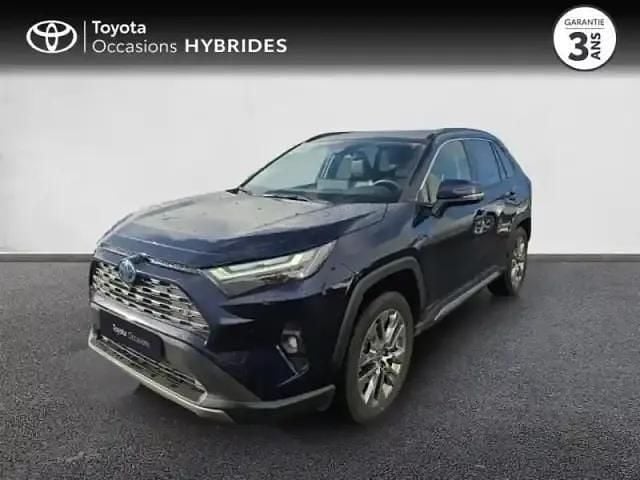 Bleu de prusse métallisé Occasion 2024 Toyota RAV4 Hybrid Lounge SUV | 40 980 € (Prix juste) - Image 1/4