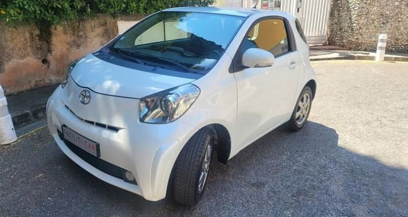 Utilisé 2009 Toyota iQ Citadine | 7 990 € - Image 1/4