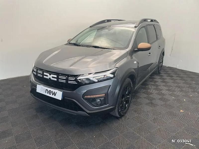 Gris Utilisé 2025 Dacia Jogger Extreme Monospace | 26 490 € - Image 1/4