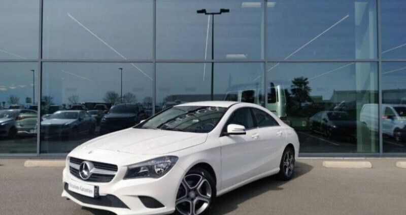 Utilisé 2015 Mercedes CLA180 Berline | 18 990 € (Prix cher) - Image 1/4
