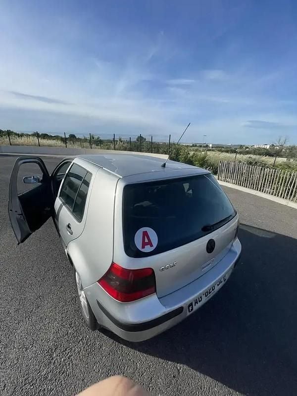 Gris Occasion 2000 VW Golf IV Break | 4 000 € - Image 1/4