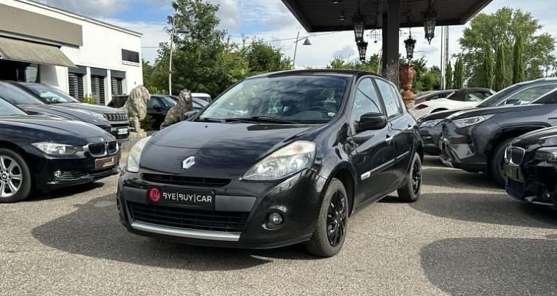Utilisé 2011 Renault Clio II Authentique Berline | 6 200 € (Prix cher) - Image 1/4
