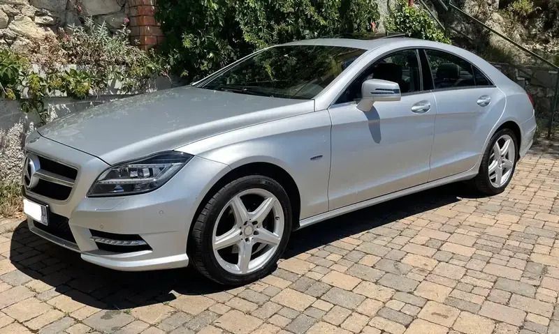 Gris Utilisé 2012 Mercedes CLS350 AMG Berline | 19 990 € - Image 1/4