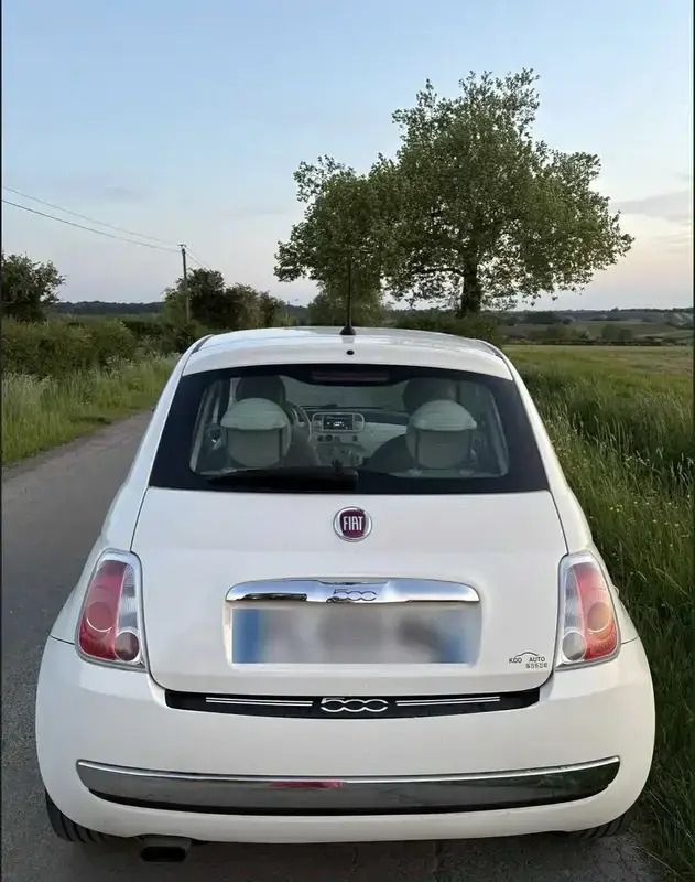 Blanc Utilisé 2013 Fiat 500 Lounge Berline | 6 000 € (Prix juste) - Image 1/4