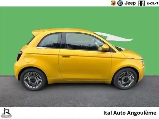 Occasion Fiat 500 2025 Yellow gold métal Berline