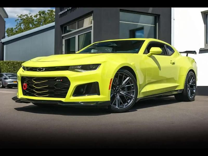 Jaune Utilisé 2020 Chevrolet Camaro ZL1 Coupé | 75 990 € - Image 1/4