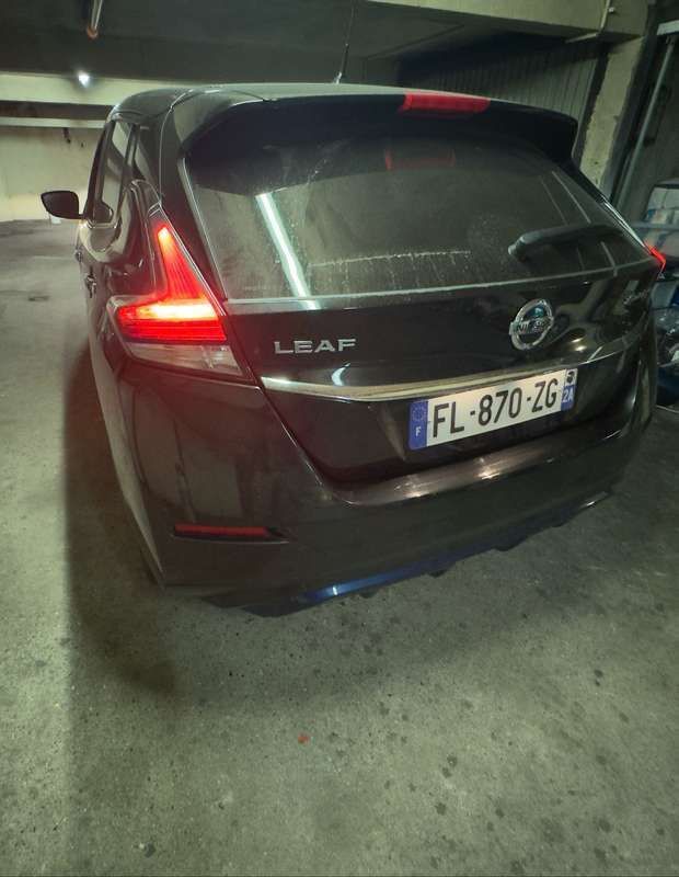 Image 4/4