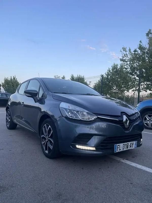 Utilisé 2019 Renault Clio IV Berline | 8 000 € (Super prix) - Image 1/4