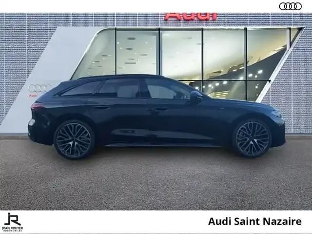 Nouvelle Audi A5 S-Line 299 ch (219 kW) 2025 Noir mythic metallise Break