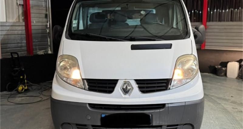 Blanc Occasion 2007 Renault Trafic Monospace | 10 500 € - Image 1/4