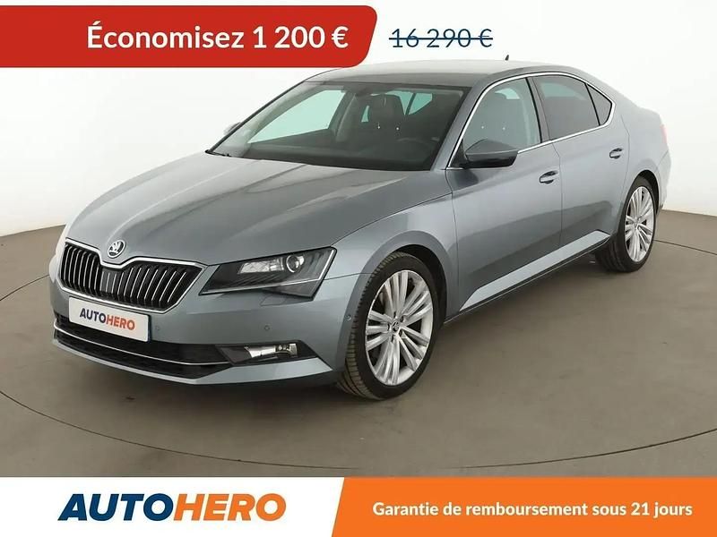 Occasion Skoda Superb Style 150 ch (110 kW) 2015 Gris Berline