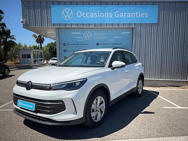 Utilisé 2024 VW Tiguan Life SUV | 33 990 € (Prix juste) - Image 1/4