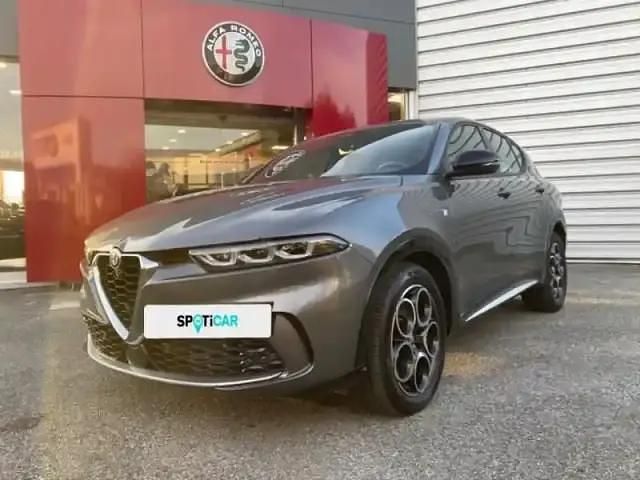 Gris Occasion 2022 Alfa Romeo Tonale Ti SUV | 28 490 € (Prix assez cher) - Image 1/4