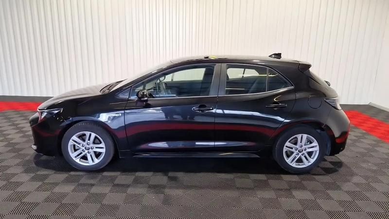 Noir Utilisé 2020 Toyota Corolla Business Edition Berline | 19 990 € (Bon prix) - Image 1/4