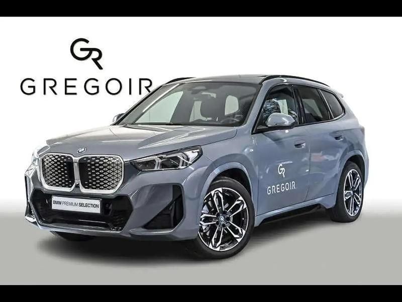 Gris Occasion 2025 BMW iX1 Sport Line SUV | 55 950 € - Image 1/4
