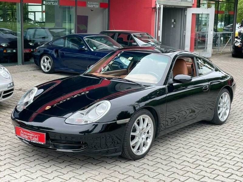 Noir Utilisé 2001 Porsche 911 Carrera Coupé | 39 900 € - Image 1/4