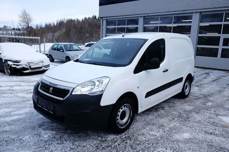 Blanc Utilisé 2017 Peugeot Partner Monospace | 11 750 € (Prix assez cher) - Image 1/4