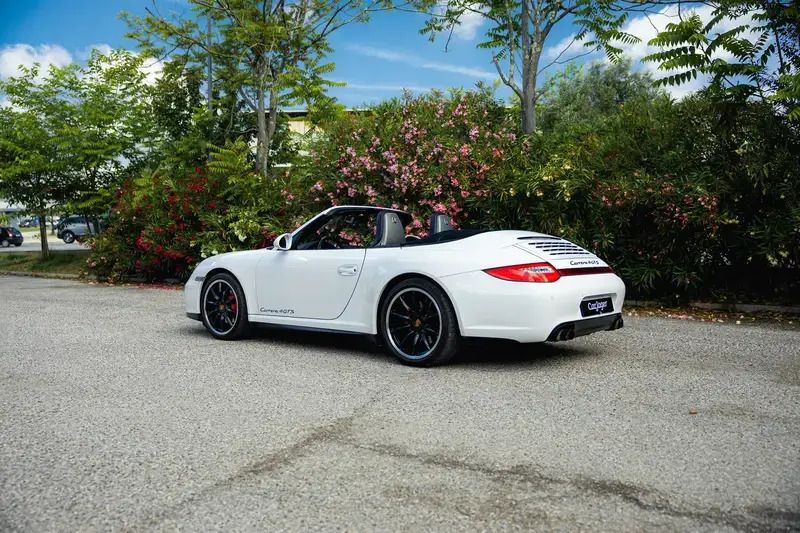 Blanc Utilisé 2012 Porsche 911 Carrera 4 GTS Cabriolet | 101 990 € - Image 1/4