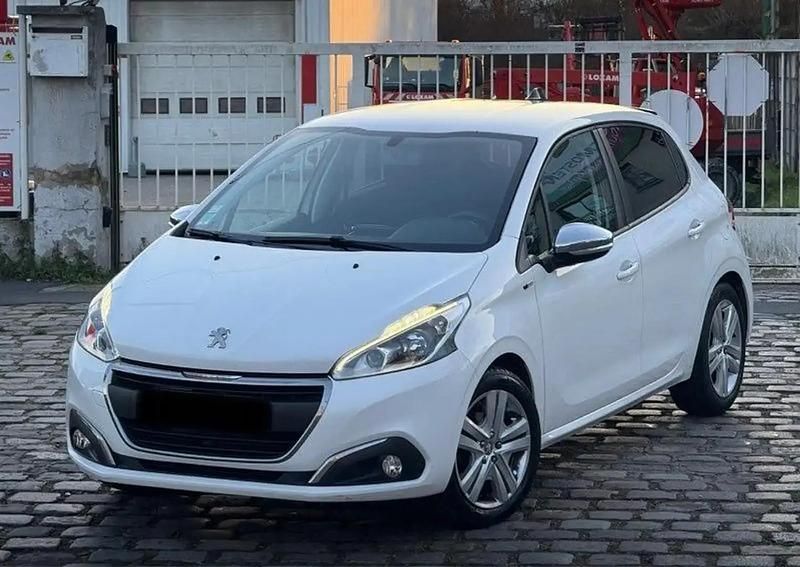 Blanc Occasion 2016 Peugeot 208 Style Citadine | 4 390 € (Bon prix) - Image 1/4