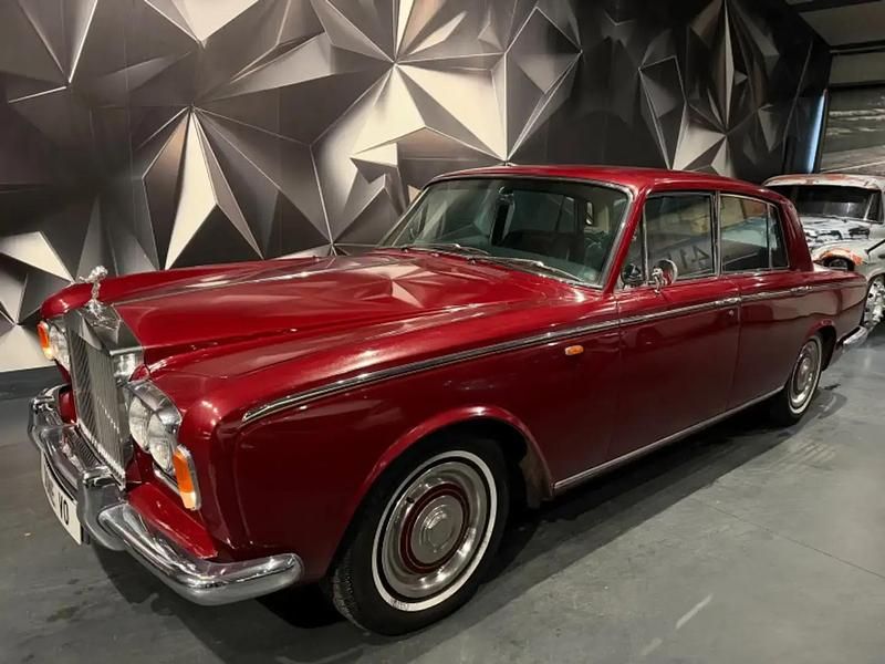 Occasion Rolls Royce Silver Shadow 178 ch (130 kW) 1967 Rouge Berline