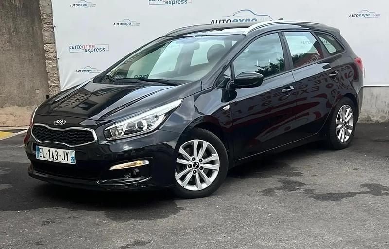Gris Utilisé 2017 Kia Ceed Sportswagon Active Break | 9 800 € - Image 1/4