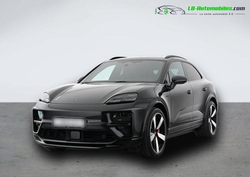 Utilisé 2025 Porsche Macan Turbo SUV | 139 500 € - Image 1/4