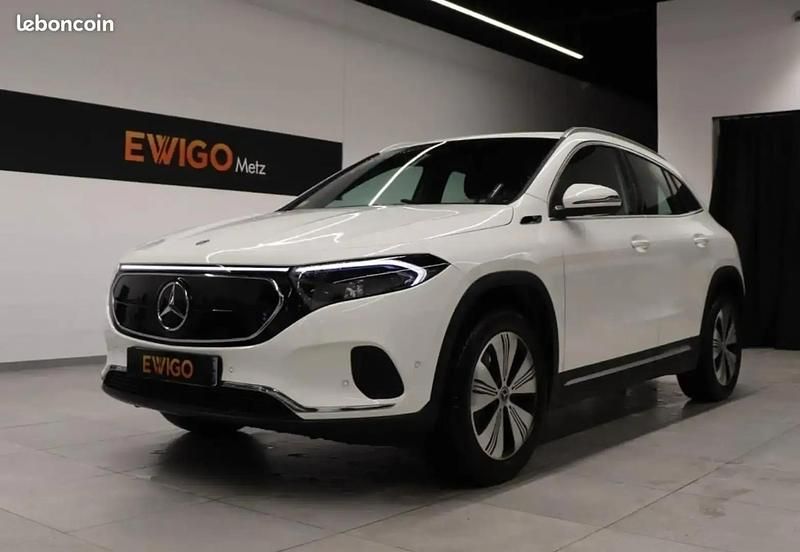 Blanc Utilisé 2021 Mercedes EQA250 Progressive SUV | 29 990 € (Prix juste) - Image 1/4