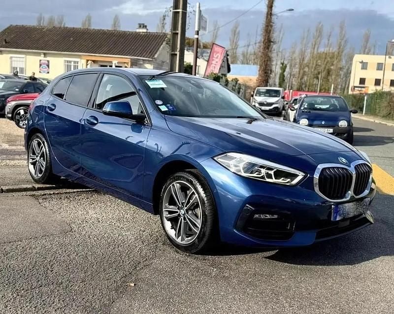 Noir Occasion 2022 BMW 118 Sport Line Citadine | 17 990 € (Bon prix) - Image 1/4