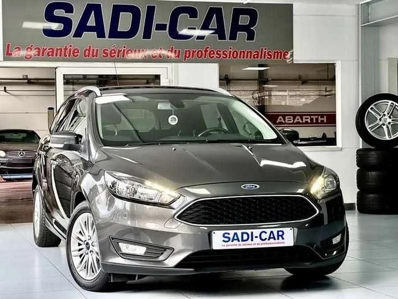 Occasion Ford Focus Cool & Connect 101 ch (74 kW) 2017 Gris Break