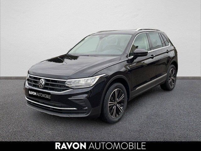 Noir Utilisé 2023 VW Tiguan Match SUV | 36 990 € (Prix juste) - Image 1/4