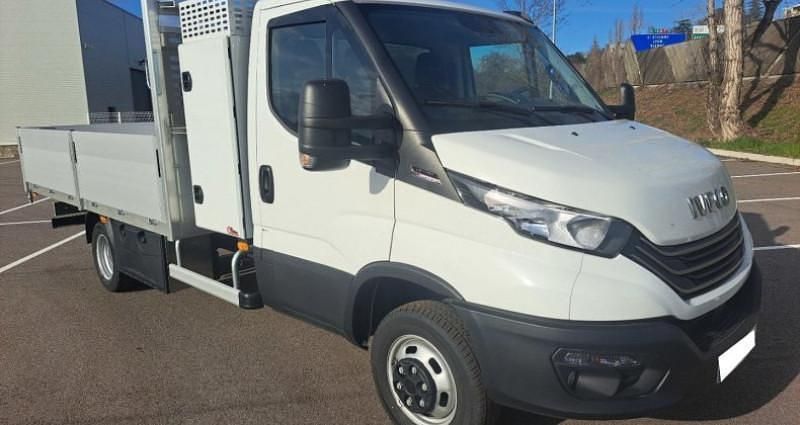 Blanc Nouvelle 2025 Iveco Daily Van | 65 160 € (Bon prix) - Image 1/4
