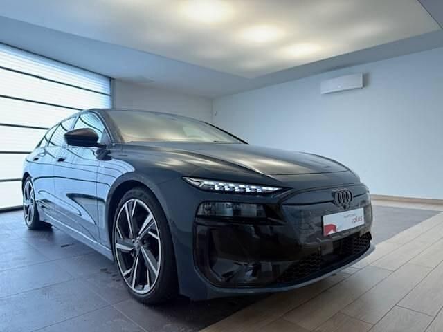 Bleu plasma métallisé Utilisé 2025 Audi A6 e-tron S-Line Break | 89 990 € (Prix juste) - Image 1/4