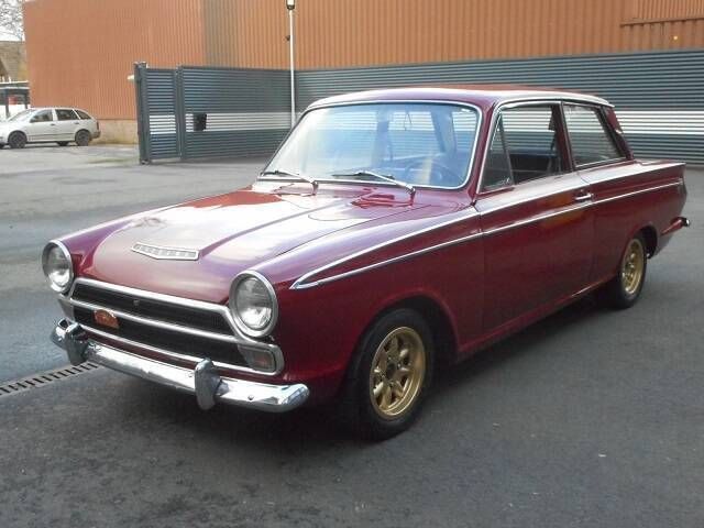 Rouge Utilisé 1966 Ford Cortina Berline | 27 900 € - Image 1/4