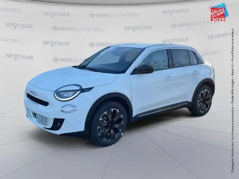 Blanc Nouvelle 2024 Fiat 600 La Prima SUV | 29 499 € (Prix juste) - Image 1/4