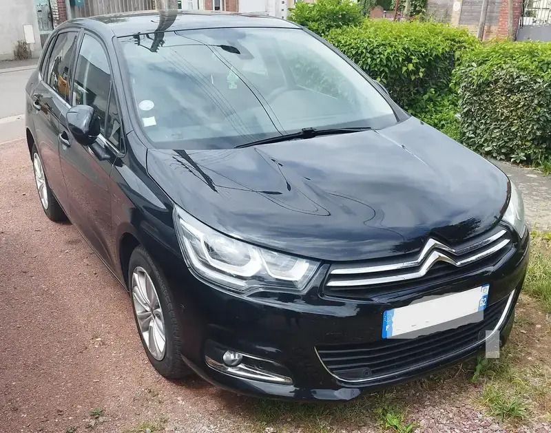 Noir Utilisé 2017 Citroën C4 PureTech Berline | 7 500 € (Bon prix) - Image 1/4