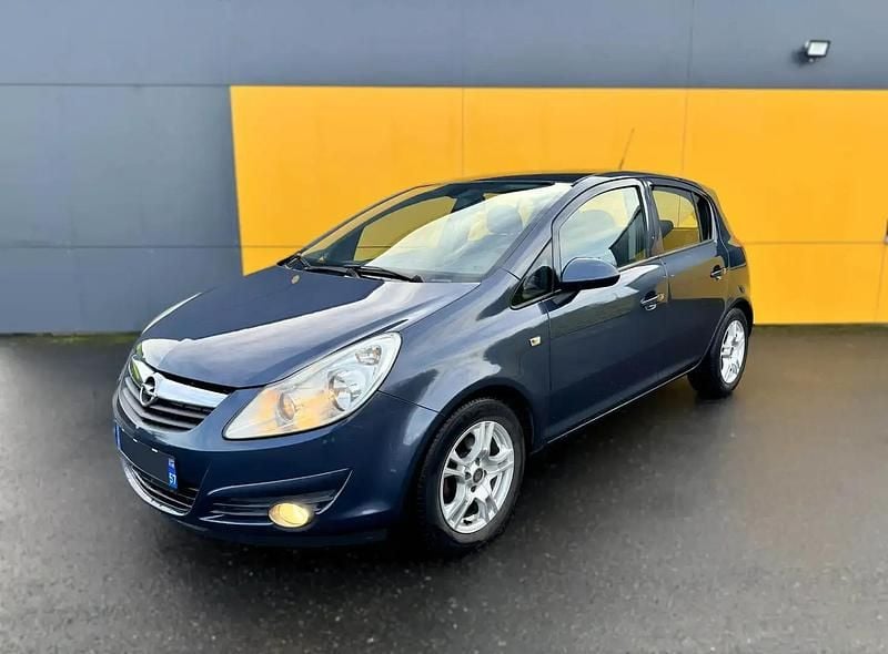 Occasion 2010 Opel Corsa Essentia Berline | 3 890 € (Prix juste) - Image 1/4