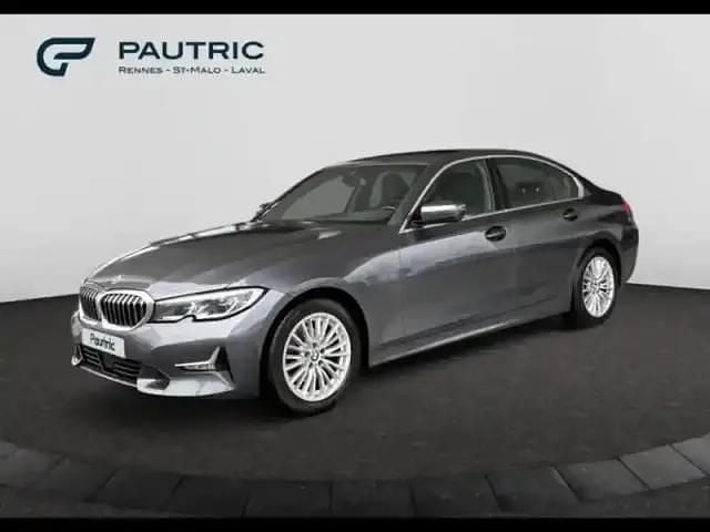 Gris Utilisé 2019 BMW 320 Luxury Line Berline | 26 980 € (Super prix) - Image 1/4