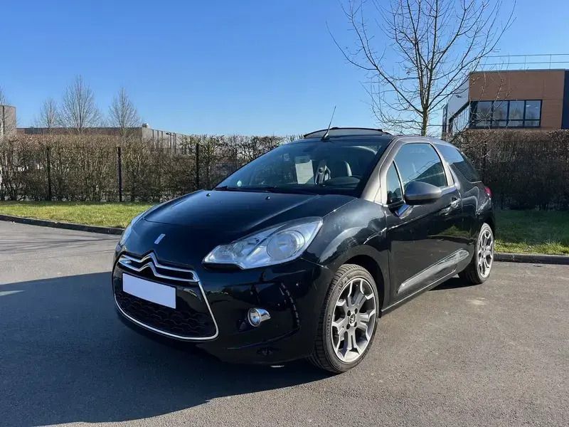 Noir Utilisé 2013 Citroën DS3 Cabriolet Sport Chic Cabriolet | 9 990 € - Image 1/4